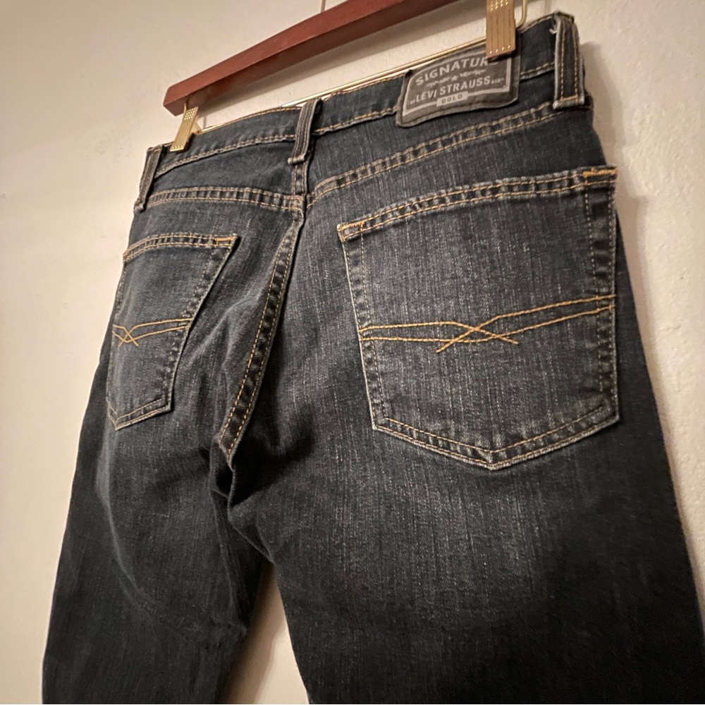 Levi’s Signature Classic Gold Slim Straight Jeans - Size W29 L30 - NWOT 🔥 🔥 - Picture 5 of 10